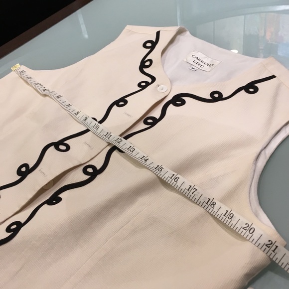 Vintage vest with black scroll design - Picture 6 of 7